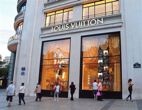 doet louis vuitton aan sale|Louis Vuitton paris website.